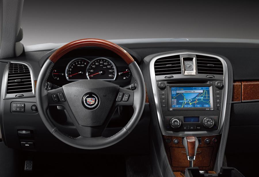  Cadillac SRX 2004 года  (фото 9 из 103)